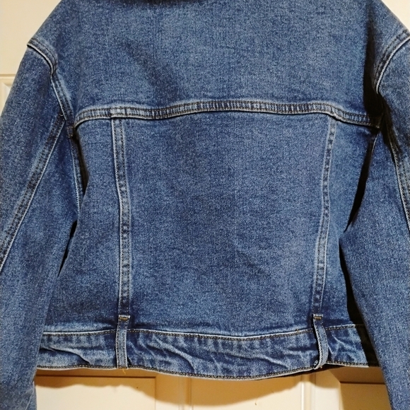 New With Tags Bebe Size Medium Women's Denim Zip Front Patch Pocket Jacket - Picture 5 of 12